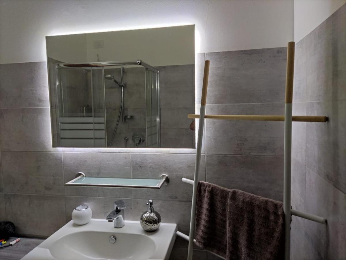 Lovely Apartment Piatti Duomo Милано Екстериор снимка