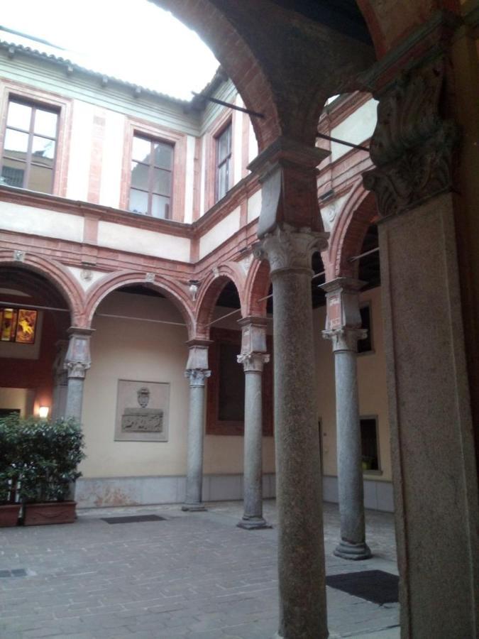 Lovely Apartment Piatti Duomo Милано Екстериор снимка